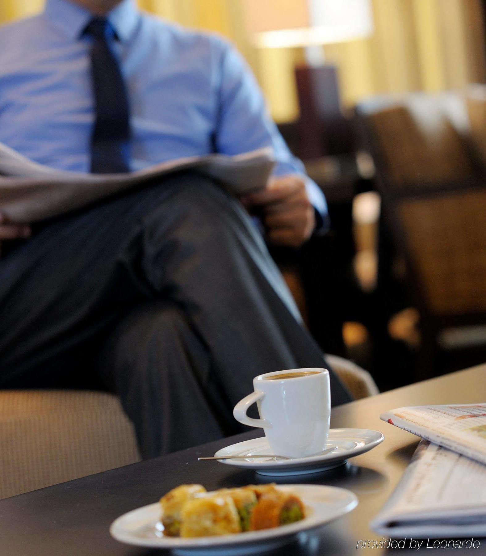 Courtyard By Marriott Riyadh Diplomatic Quarter Room photo